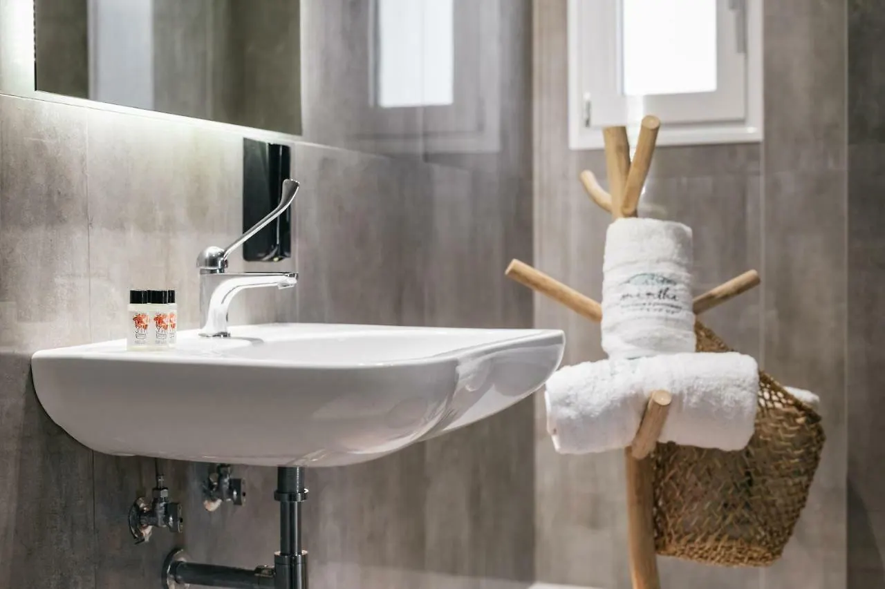 Minthi Boutique Apartments Hanioti