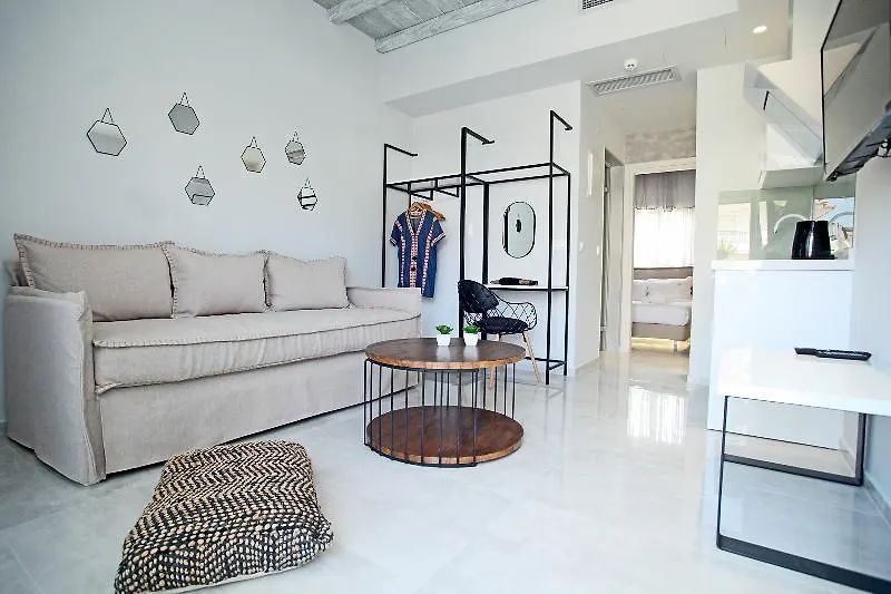 Minthi Boutique Apartments Hanioti
